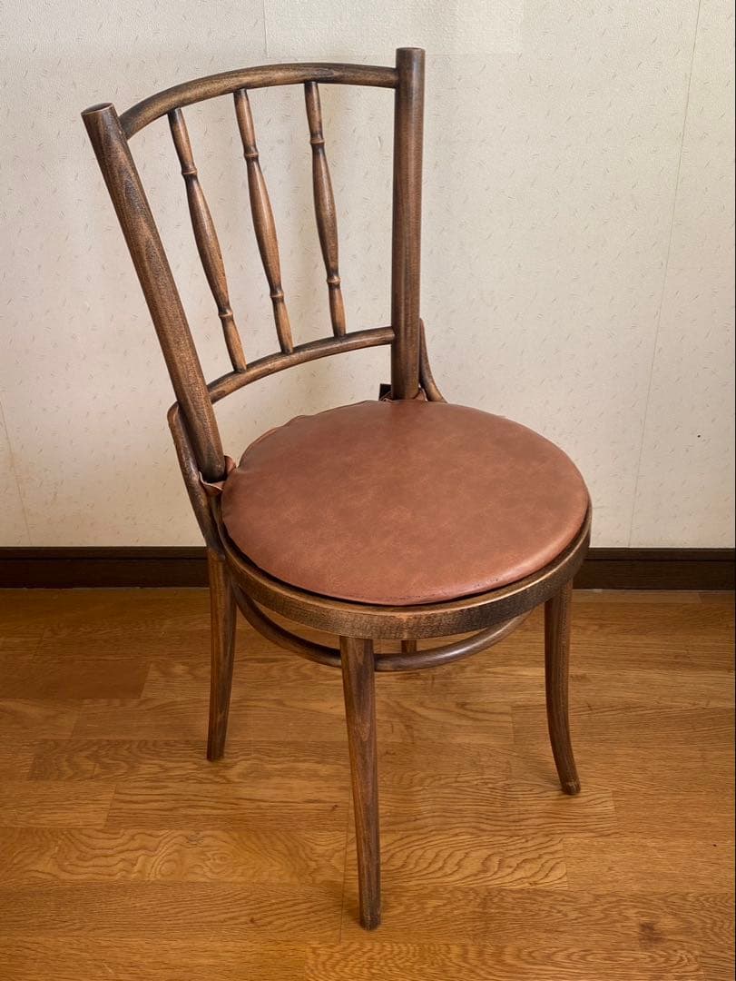 TON トン ベントウッドダイニングチェア チェコの曲木家具で有名なTON(トン)CRES(クレス)ベントウッド