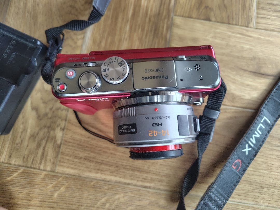 LUMIX DMC-GF6 赤レッド デジタルカメラデジカメ