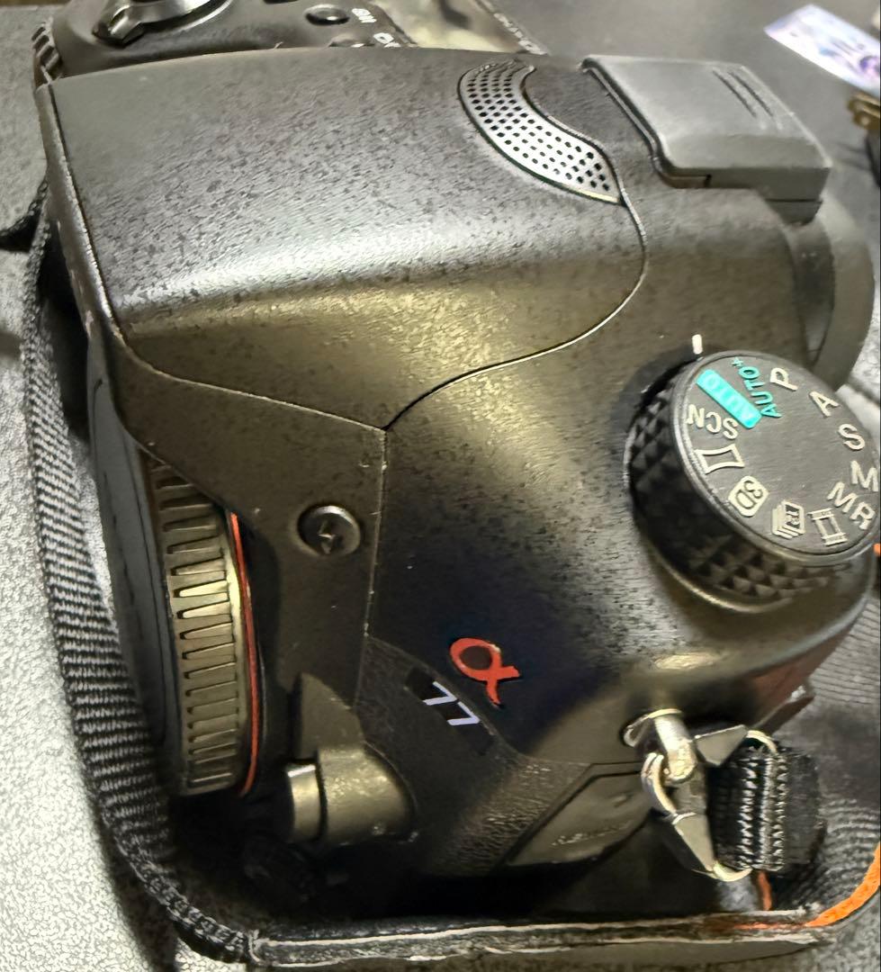 SONY α77 キットレンズ、シグマの望遠付き！