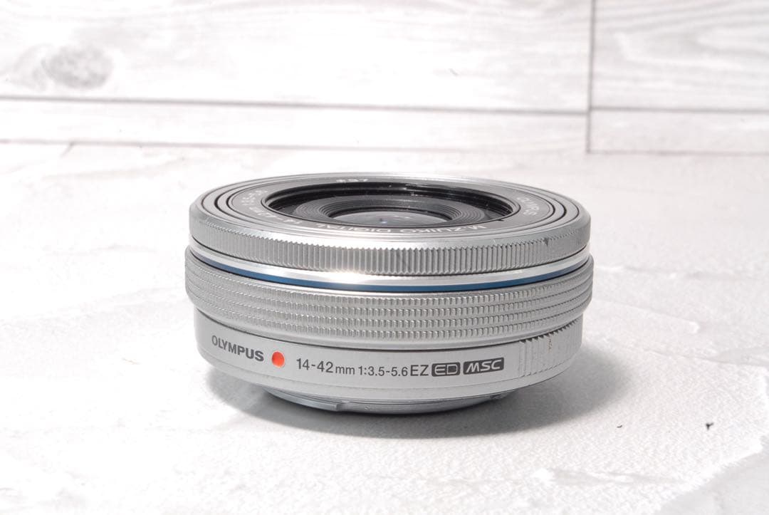 オリンパス PEN E-PL7 ダブルズームキット スマホ転送 ミラーレス