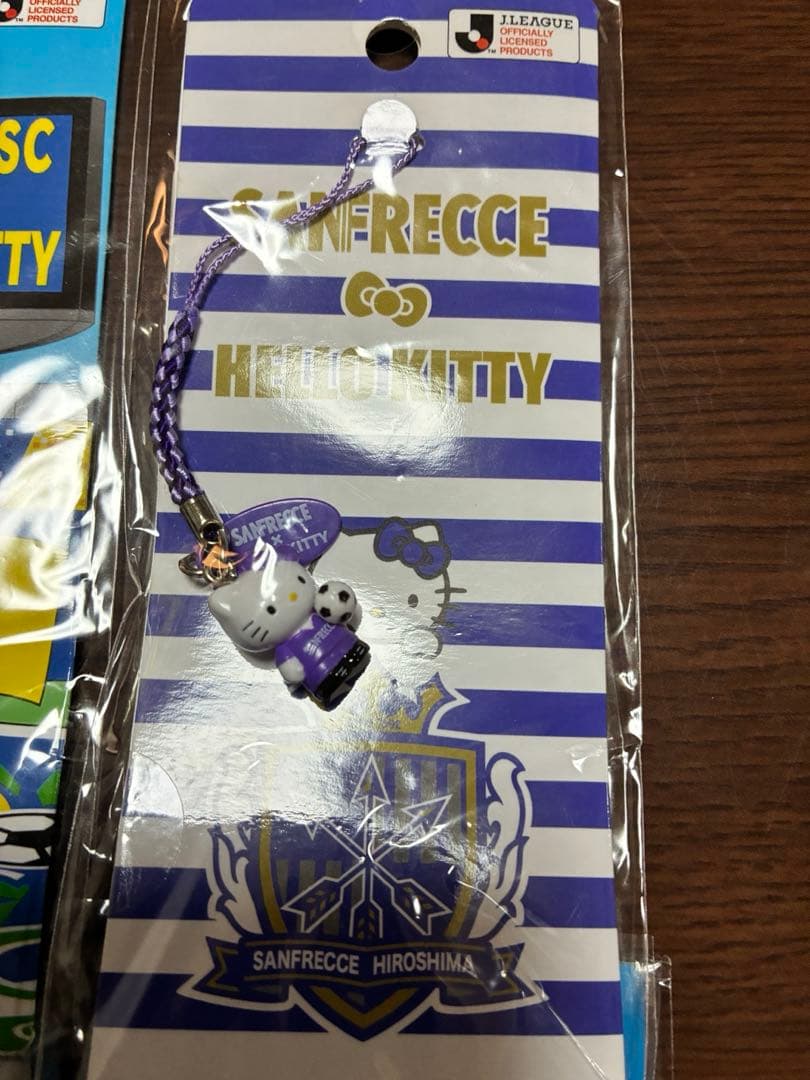 希少 激レア 新品 ご当地 ハローキティ サッカー コラボ ストラップ 6