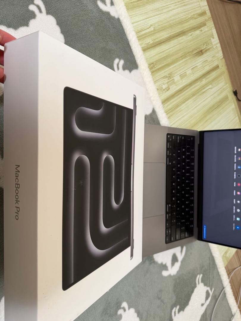 Apple MacBook Pro M3 14 インチ　スペースグレー　1TB