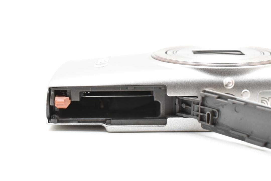 超美品 Canon IXY 650 コンパクトデジタルカメラ シルバー キヤノン