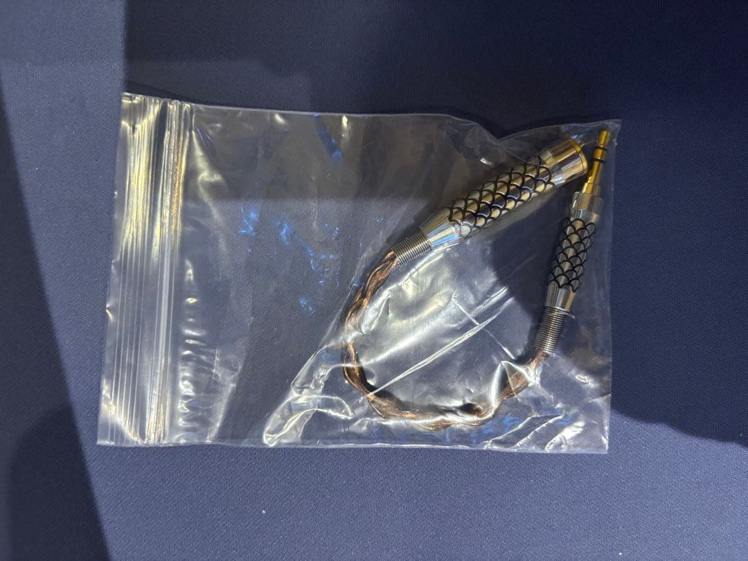 ヘッドホン sendy audio aiva2