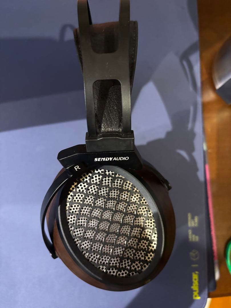 ヘッドホン sendy audio aiva2