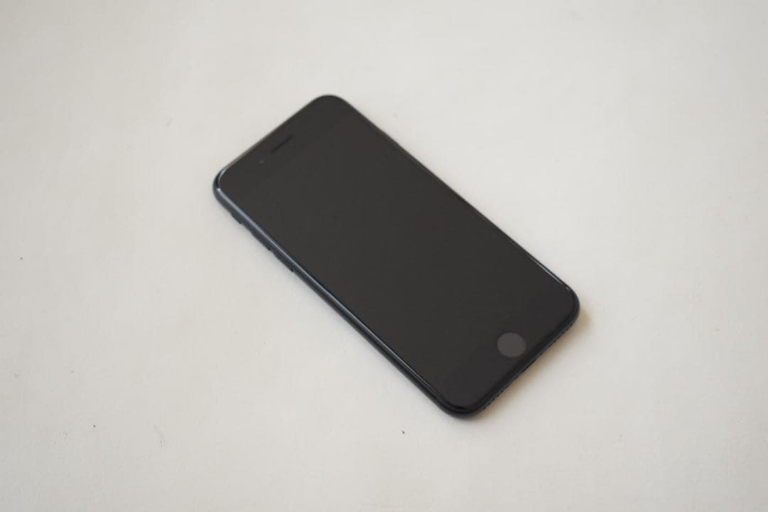 当日発送 新品 iPhoneSE 3 ミッドナイト 64gb SIMフリー