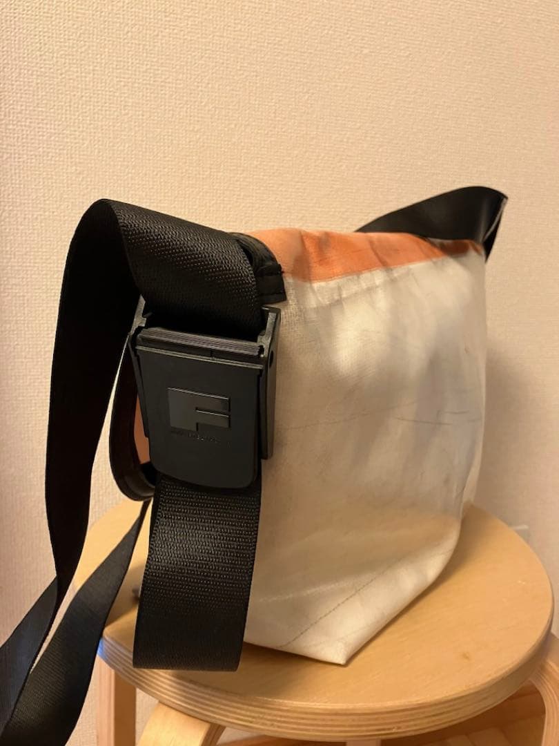 FREITAG サーフサイド6 オレンジ/白