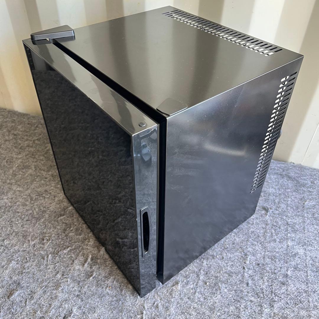 H23激安早い者勝ち✨ ミニ冷蔵庫 23L ペルチェ式冷蔵庫 ブラックガラス