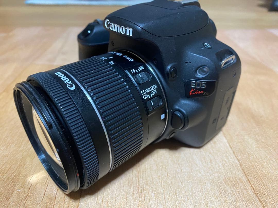 Canon EOS Kiss X9 18-55mm レンズ付き