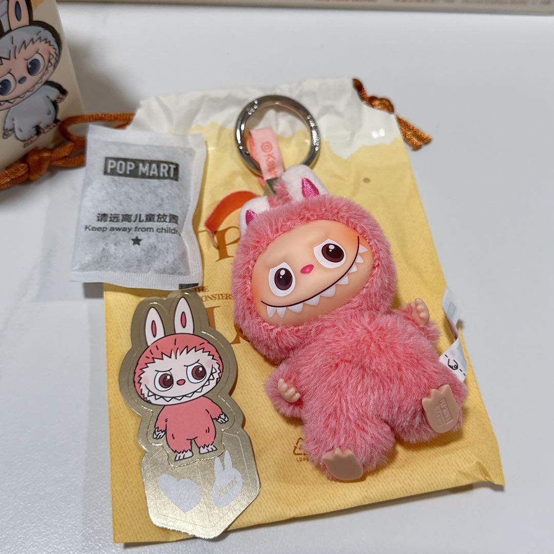 PIN FOR LOVE ぬいぐるみ ラブブ アルファベット シークレット - メルカリ