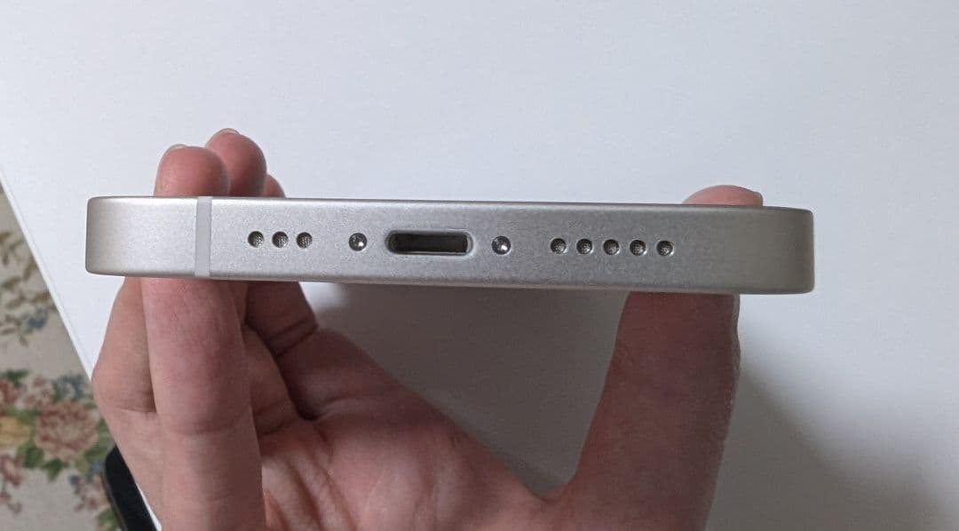 iPhone 14 128GB スターライト