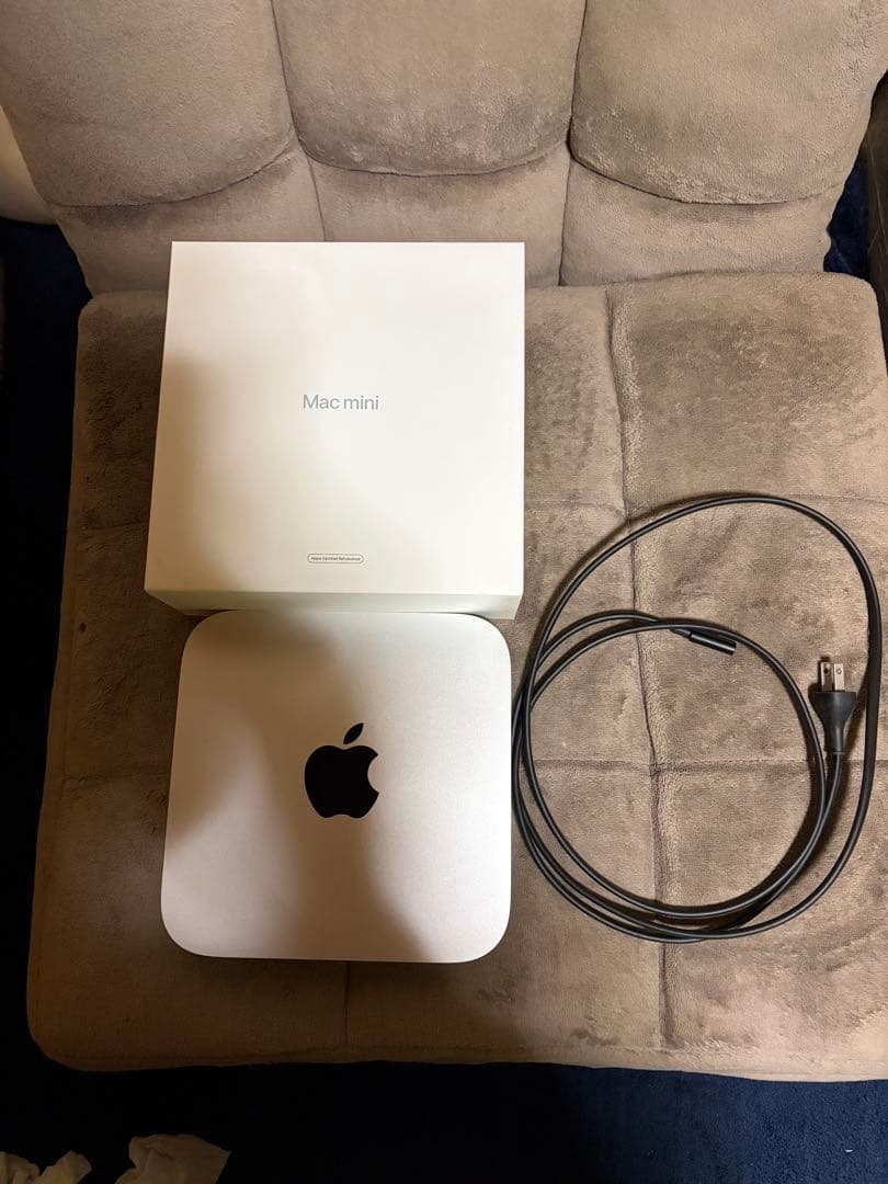 Apple Mac mini M2チップ搭載（8GBメモリ・256GB SSD）