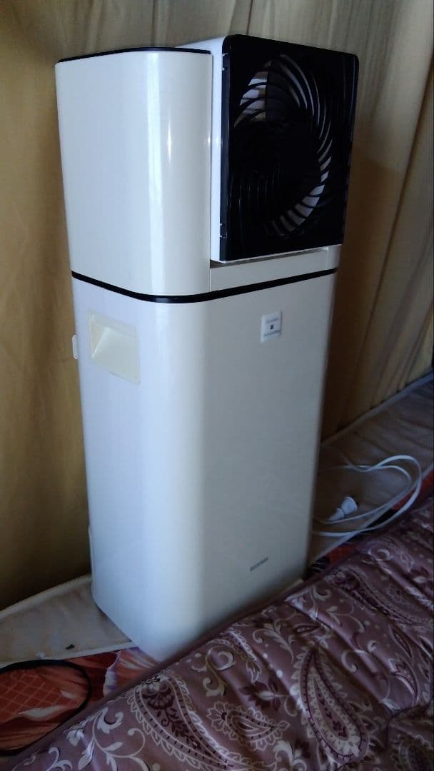 アイリスオーヤマKIJDC-L50-W衣類乾燥除湿機 サーキュレーター付き　本体