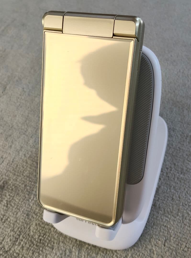 601SH AQUOSケータイ2 アクオス ほぼ未使用 フルセット 元箱入 !