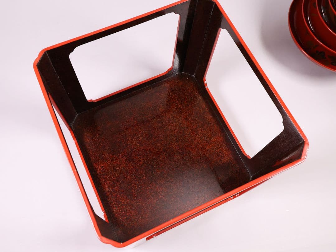 MB59】大型 九ッ組大盃 盃台 伝統柄 絵変金蒔絵 木製 松竹梅 節句 朱塗