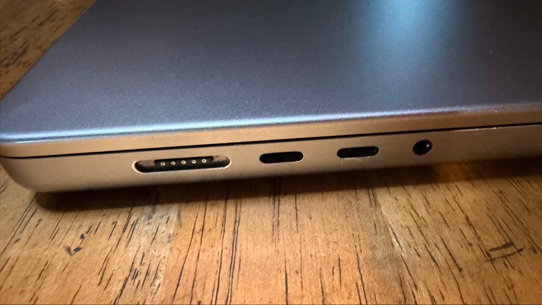 MacBook本体 Apple MacBook Pro 16 inch M1 Max