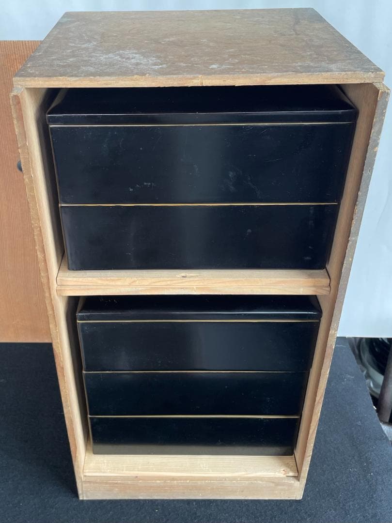 天然木 溜無地 五段重 蓋二枚 内朱塗 重箱 木箱入 木製 漆器 漆芸 骨董 miyoshi-ya_ju-02002