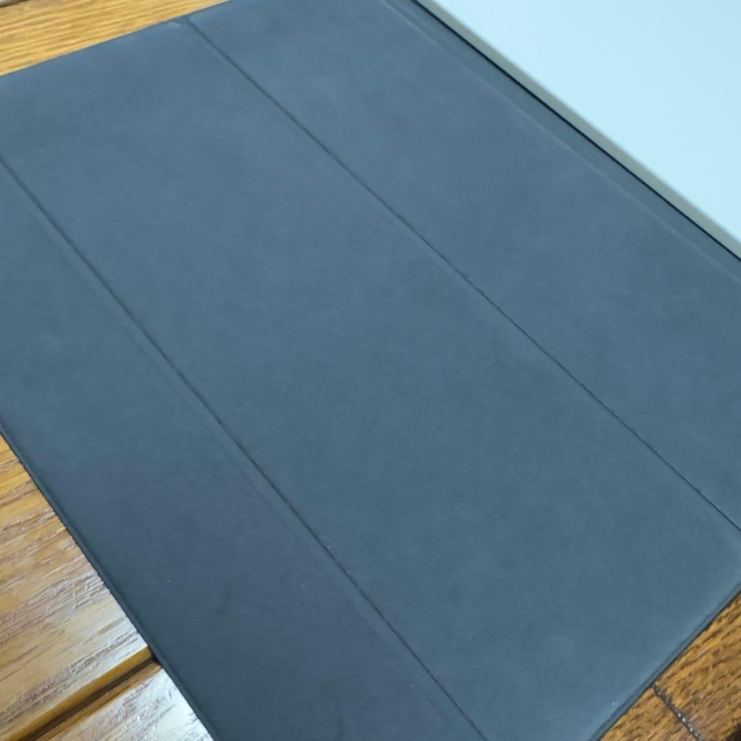 純正•13インチiPad Air（M3）用Smart Folioチャコールグレイ