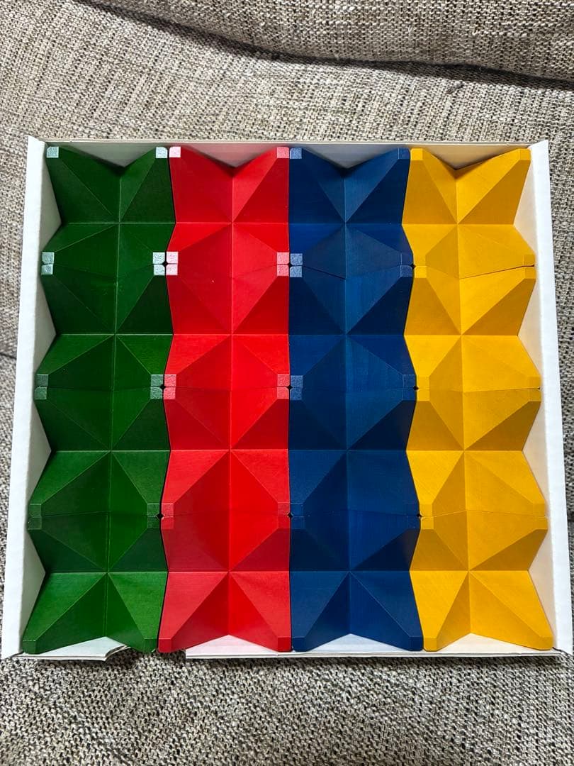 ネフスピール Naef Spiel カラフルパズル 積み木 ブロック 知育玩具