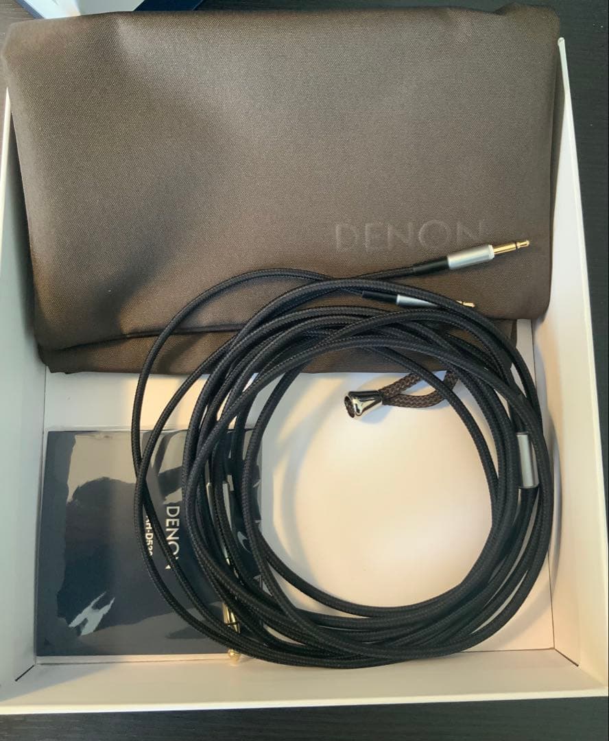 ヘッドホン Denon d5200