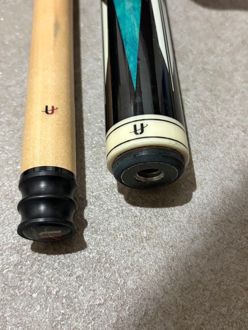 ユニバーサル キュー（UNIVERSAL）ビリヤードキュー 延長杆付き ケース