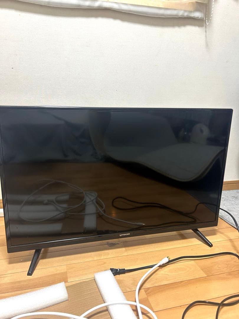 maxzen 32インチ液晶テレビ J32CH02 本体
