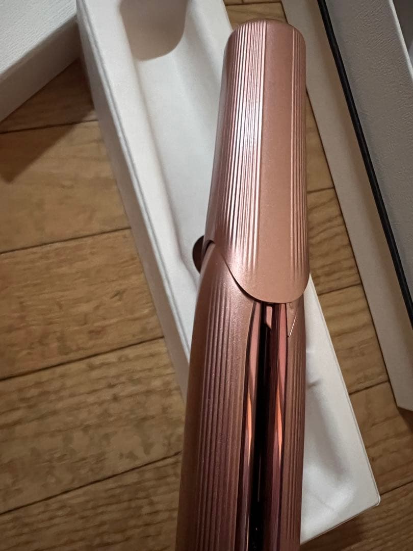 リファ カーボンレイヤープレート フィンガー アイロン ピンク