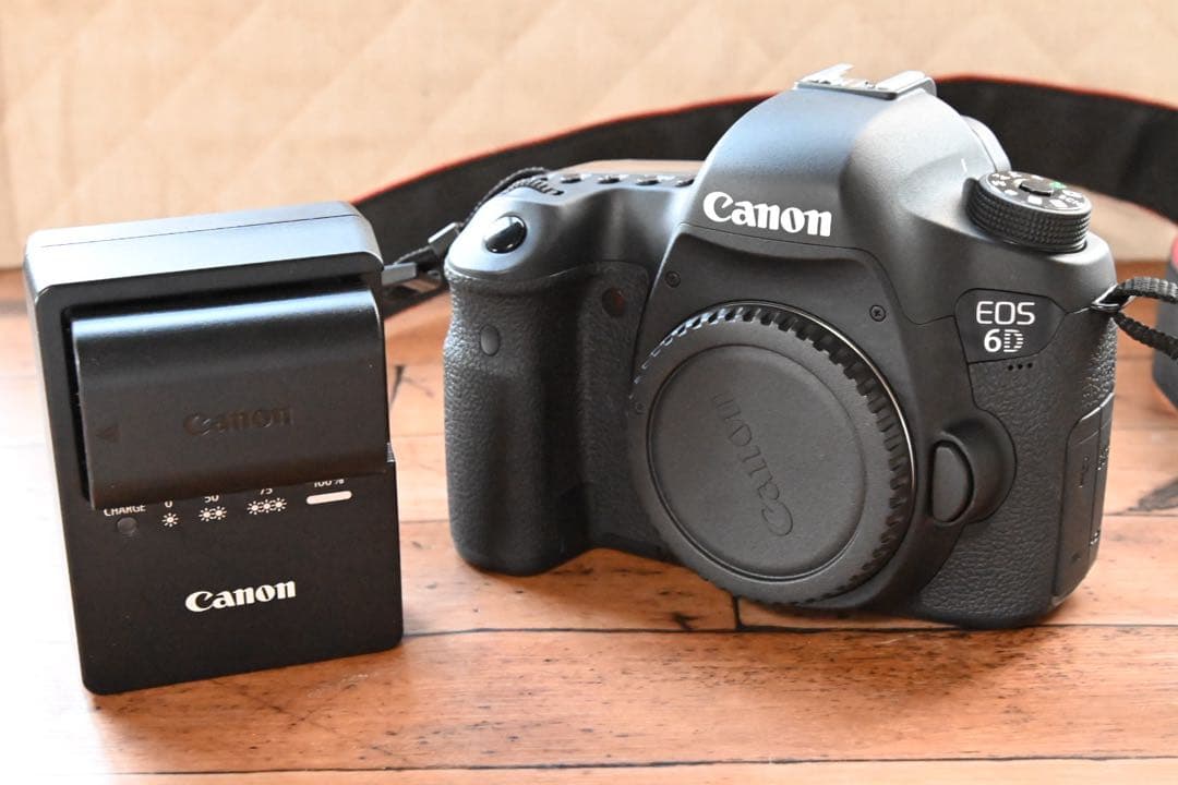 Canon EOS 6D デジタル一眼レフ 本体（ボディのみ）フルサイズセンサー