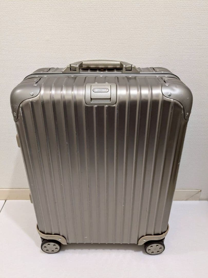 リモワ トパーズ TOPAS 45L 4輪 RIMOWA チタニウム RIMOWA（リモワ） 【A02279】RIMOWA トパーズ チタニウム 45L 923.56