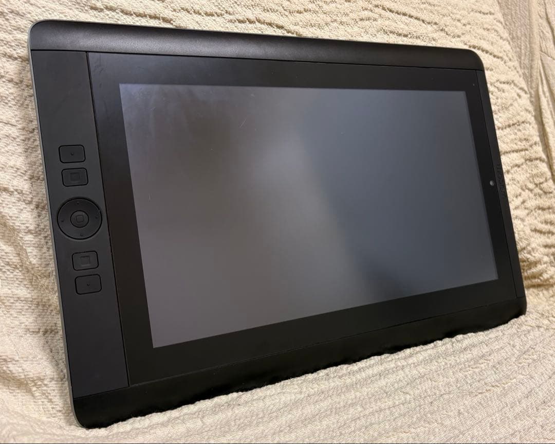 液タブ　WACOM Cintiq Companion Hybrid 13.3型
