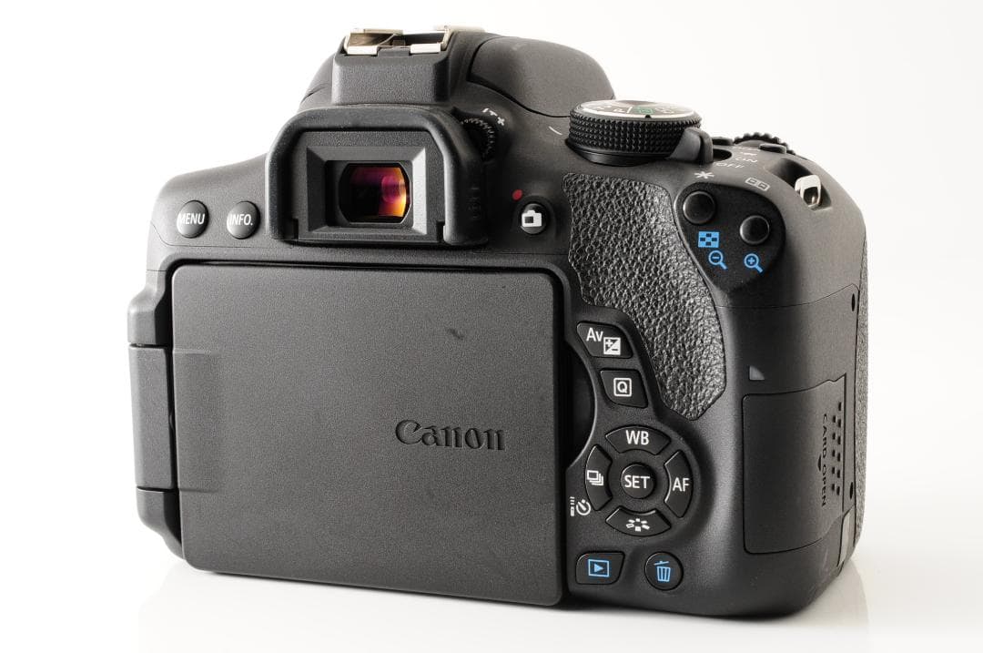 [美品] キャノン Canon EOS Kiss X8i レンズキット