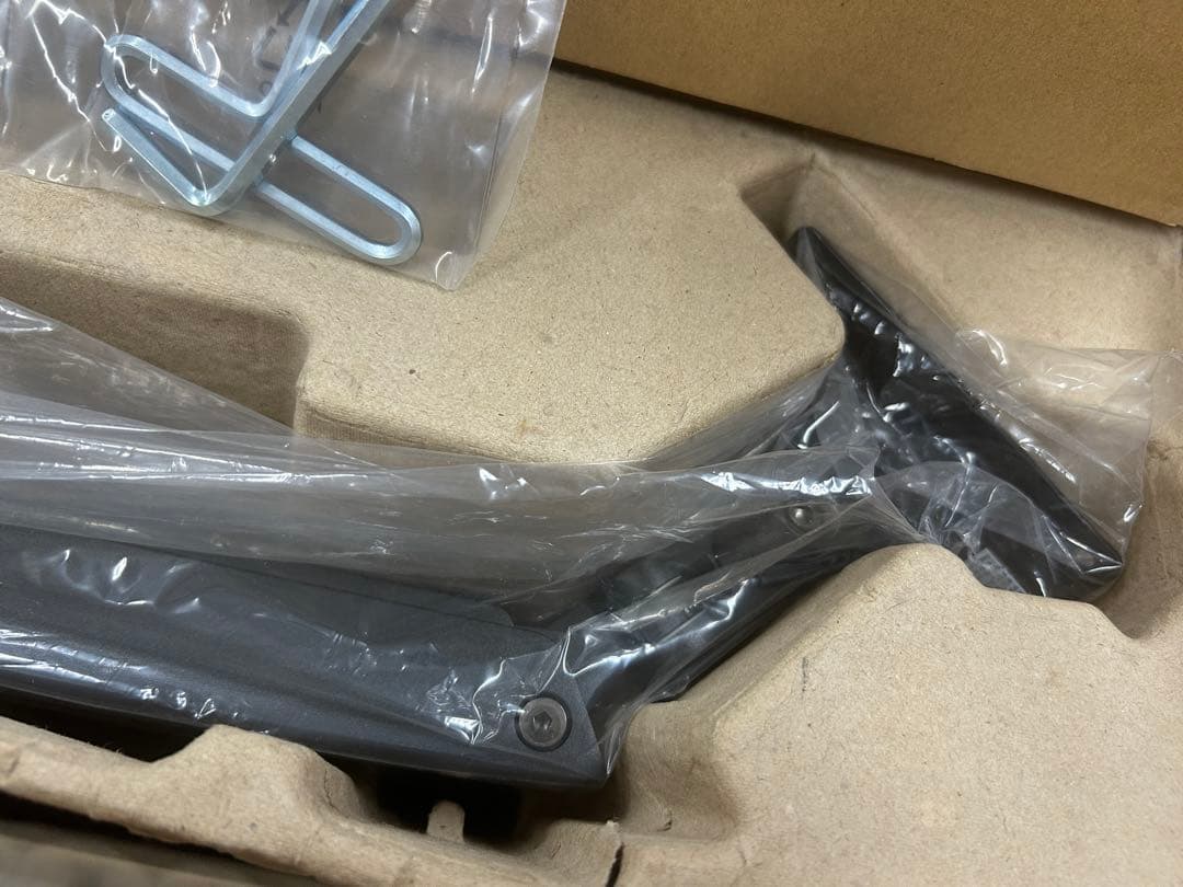 ぴ太郎【美品】ERGOTRON エルゴトロン MXV モニターアーム