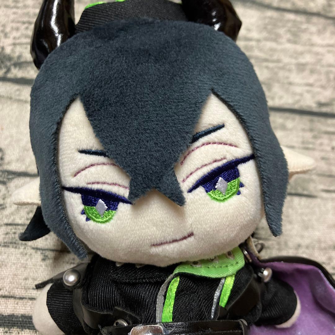 ツイステ マレウス ディズニーストア限定 着せ替え 寮長 ぬいぐるみ