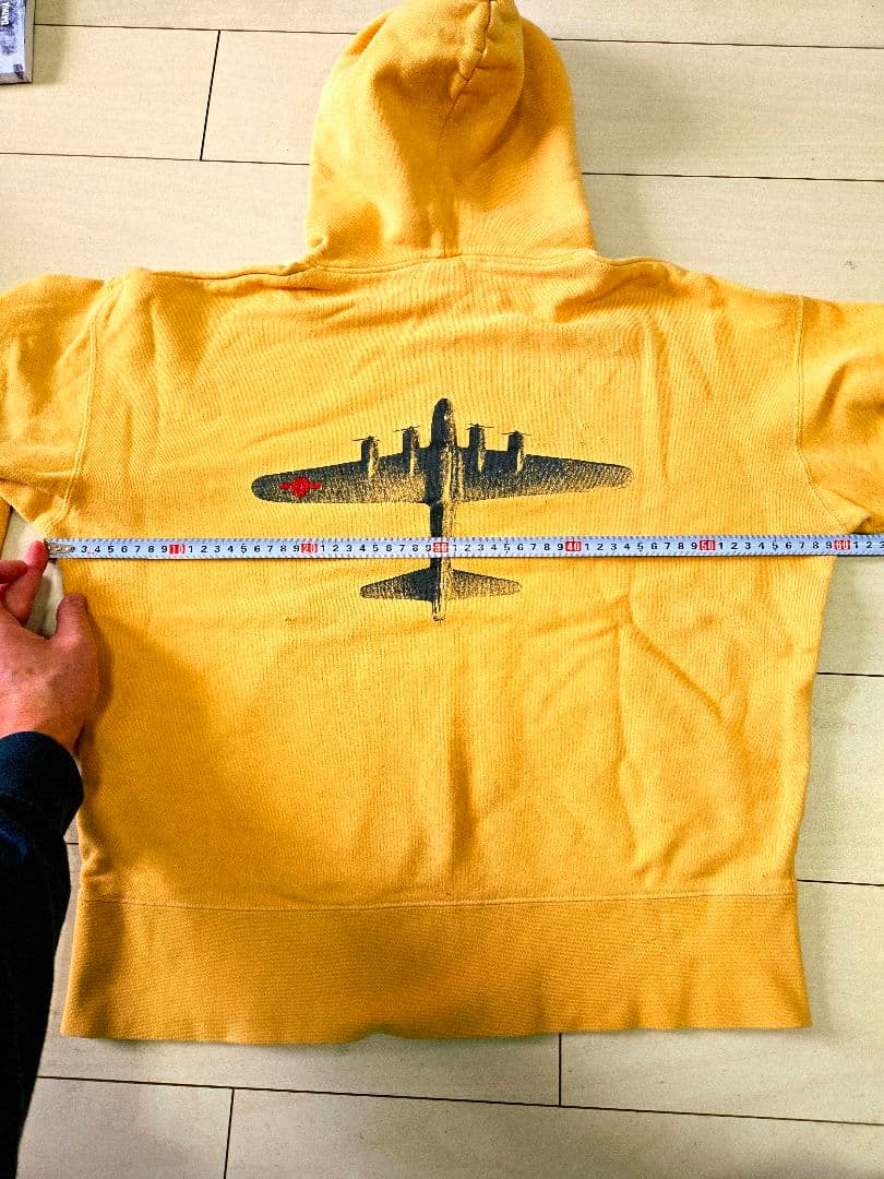 レア柄！パウエルペラルタ パーカー 爆撃機 - メルカリ