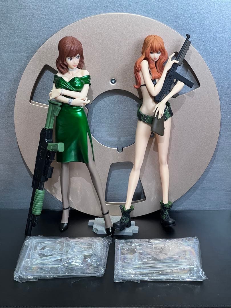 ルパン三世 峰不二子 フィギュア 高さ25cm スタンド付 2点セット
