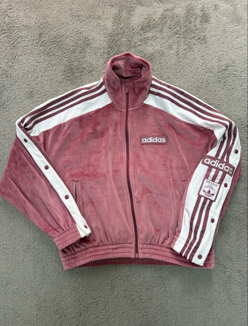 adidas W ADIBREAK VELOUR TT 重盛 上下 セット - メルカリ