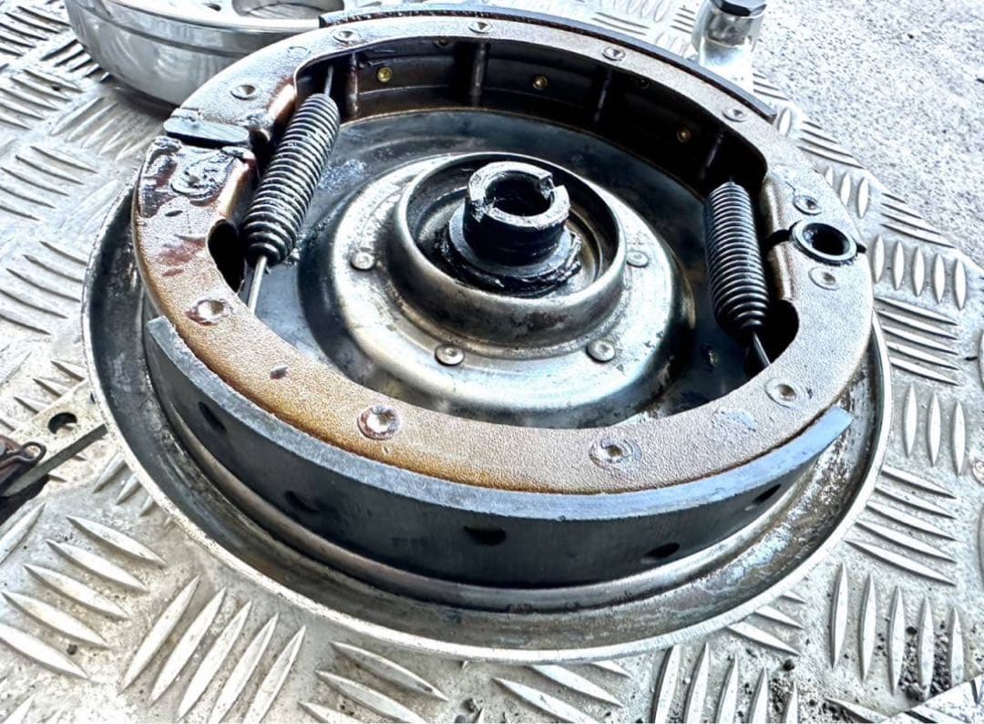 V-TWIN製74スプリンガー ドラムブレーキ クロームセット シングルカム