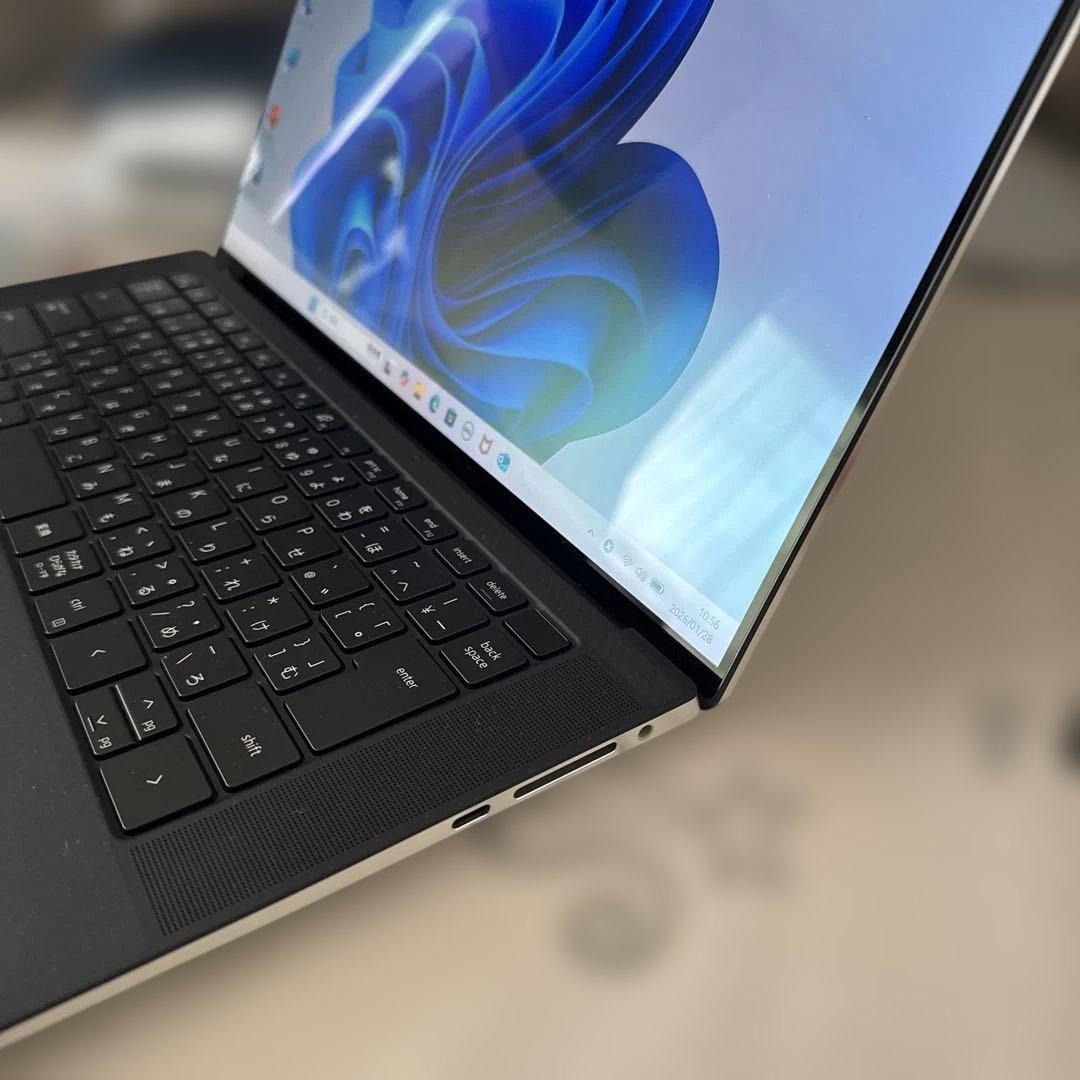 【新品同様】Dell XSP15 Intel Core i9