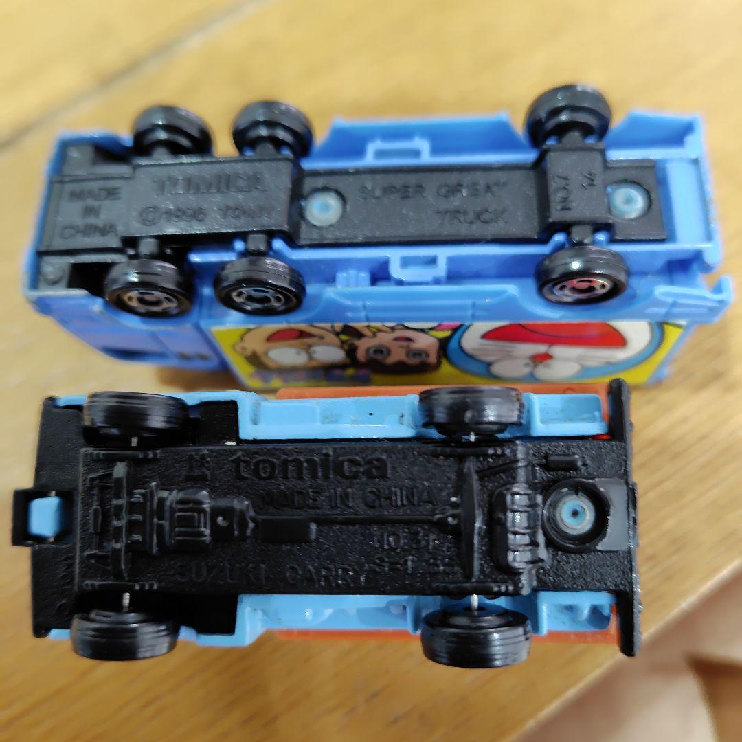古玩 希少 TOMICAドラえもんトラック2台1996年 - メルカリ