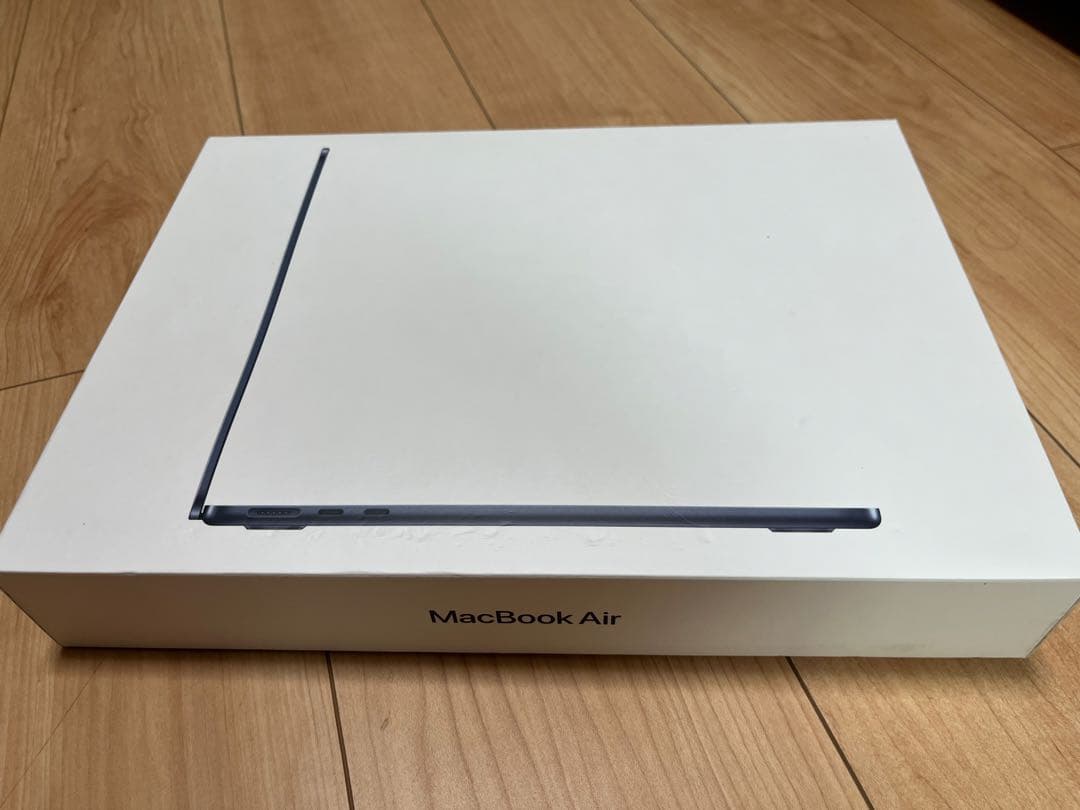 MacBookAirM2 13インチ2022 512GB【キーボード凹み動作可】 - メルカリ