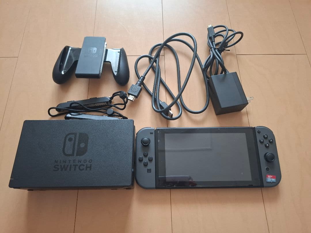 Nintendo Switch SDカード付 左Joy-Con動作不良ありの通販はau PAY