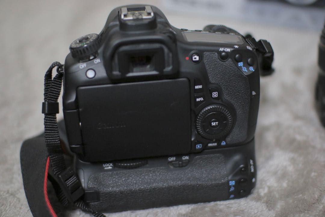 Canon EOS 60D デジタル一眼レフ 本体とレンズセット