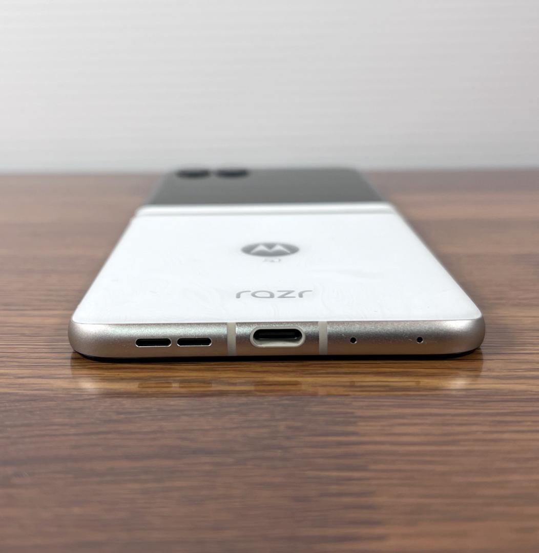 新品同様品 Motorola razr 50d 2026-02-09