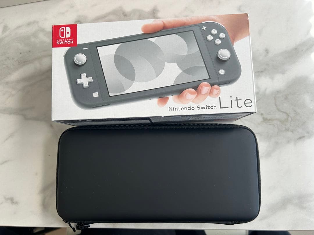 Nintendo Switch Lite グレー　ケース等おまけ付き Nintendo Switch Lite グレー ケース付き｜Yahoo!フリマ（旧PayPayフリマ）