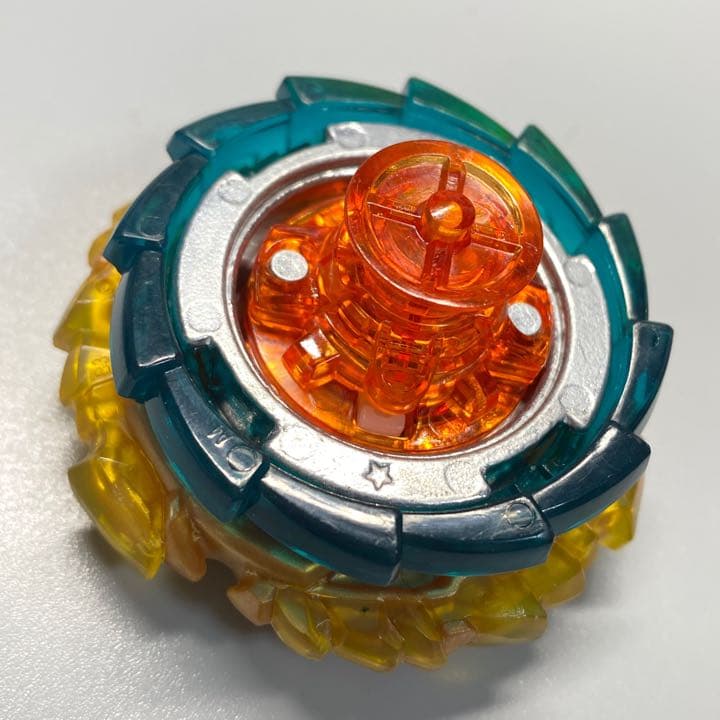 ウィザードファブニル.Rt.Rs【ゴールドターボVer‼️】 ベイブレード