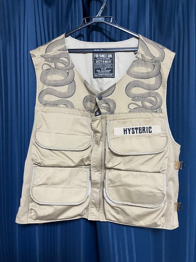 HYSTERIC GLAMOURフィッシングベスト スネーク　定価¥44000 HYSTERIC GLAMOUR（ヒステリックグラマー）の「SNAKE LOOP柄 ラジオ