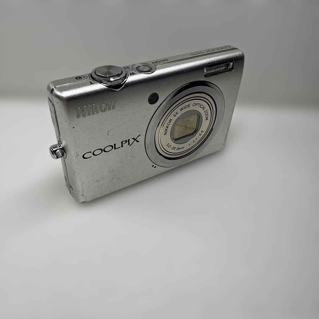Nikon COOLPIX S570 コンパクトデジタルカメラ