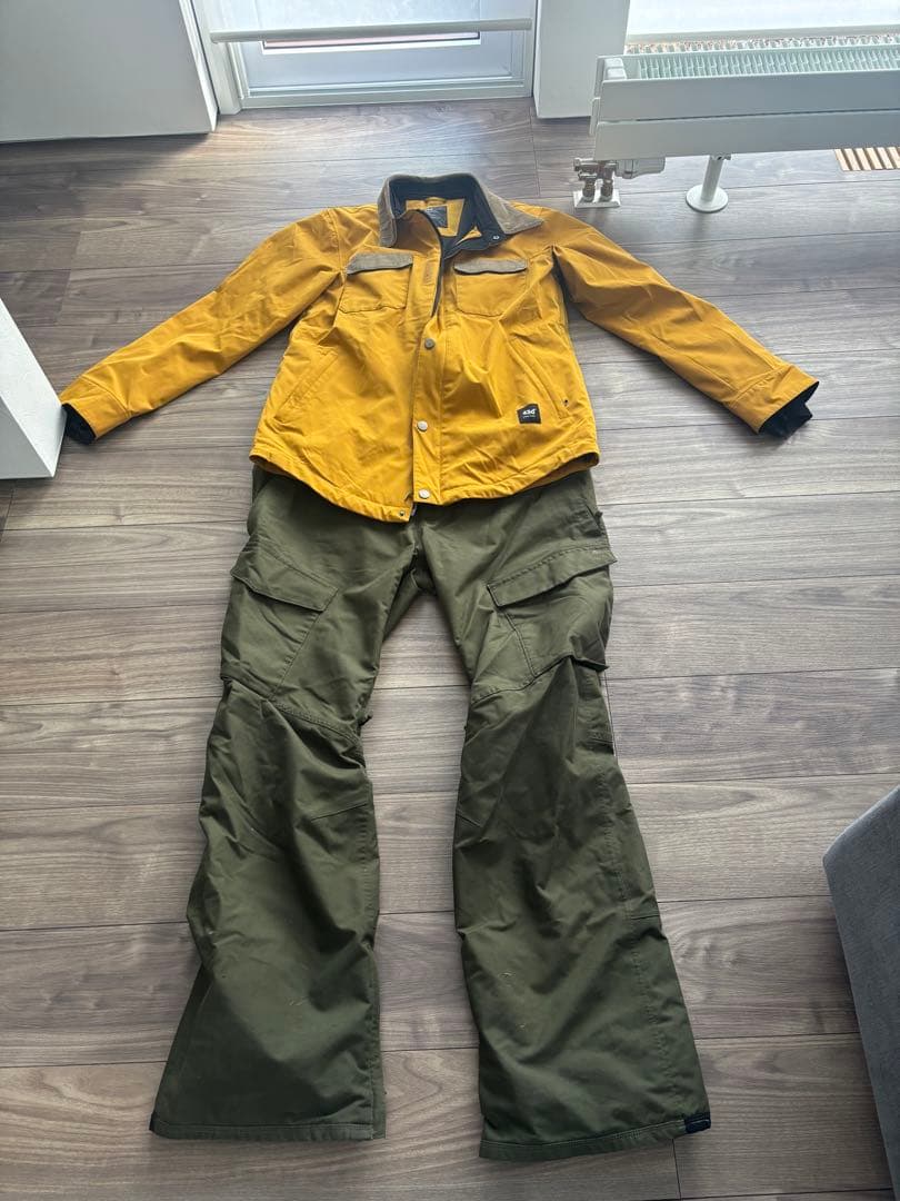 スノーボードウェアセットBURTON 43degrees 43DEGREES スノーボードウェア レディース 上下セット スキーウェア