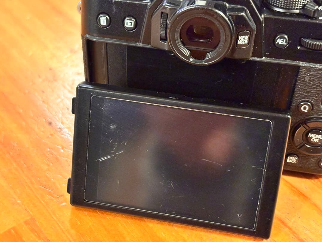 富士フイルム FUJIFILM X-T10 ボディ 動作未確認　ジャンク品