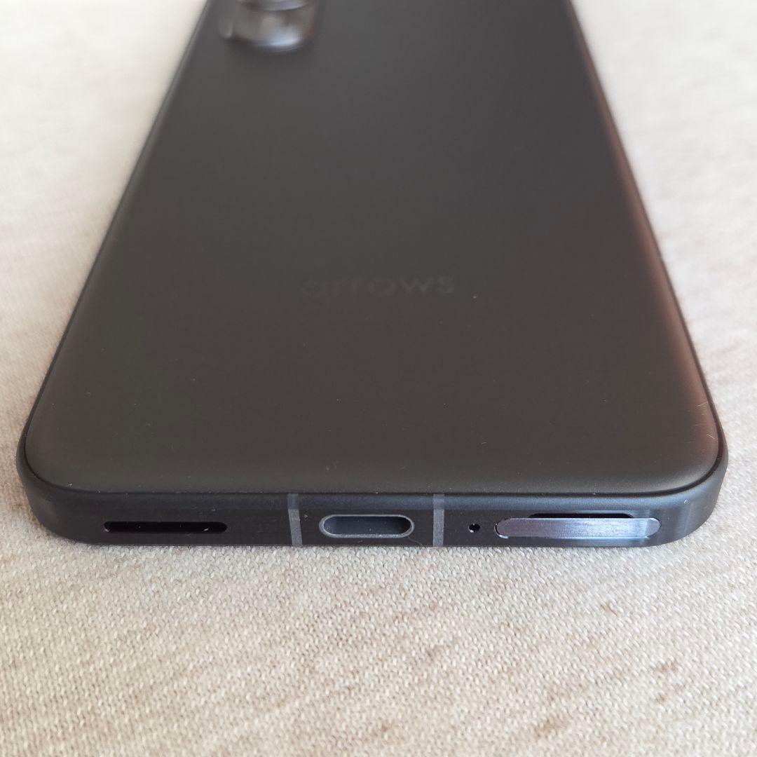 arrows Alpha ブラック 本体 充電器付き